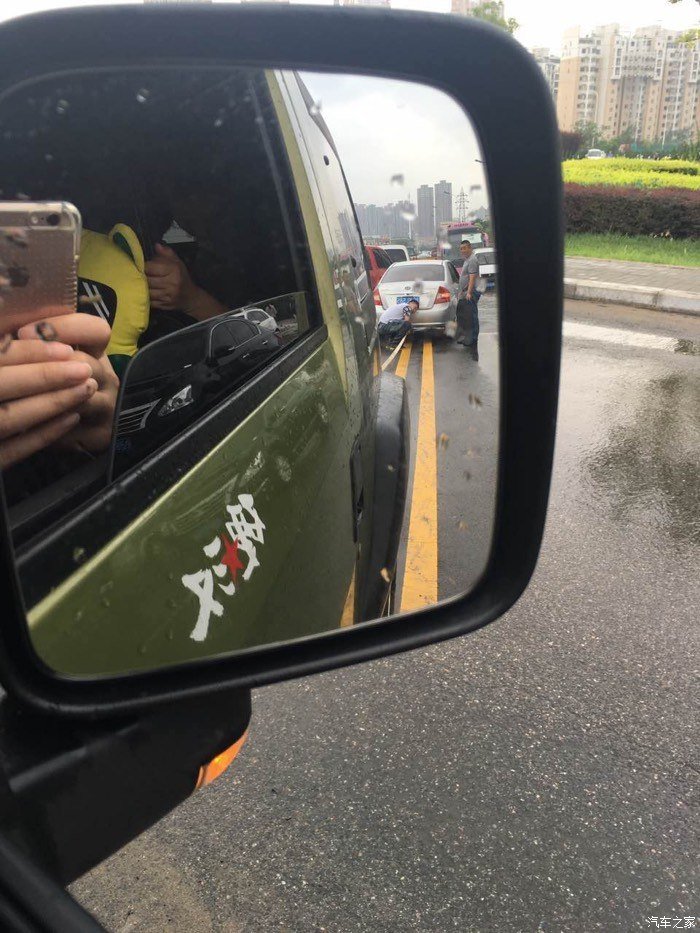 天津肆零极度公益救援，北京BJ40寻找需要帮助的车辆