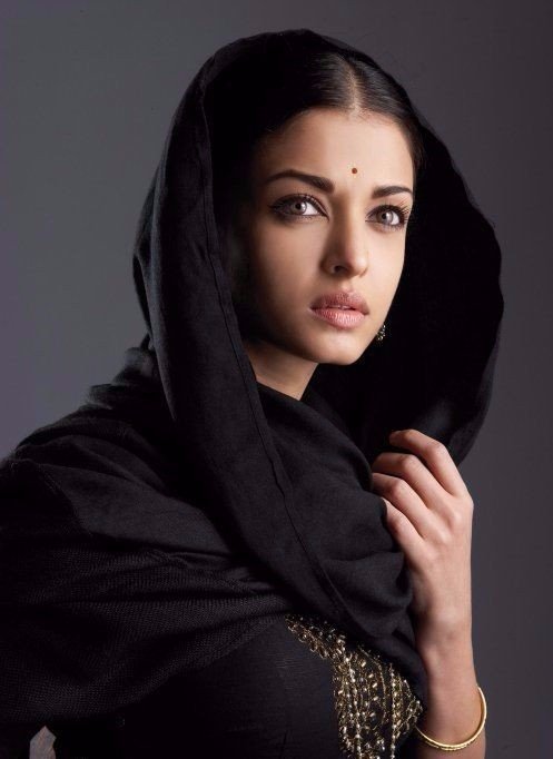 一个机器人可以变化成好多一样的机器人,是什么电影，好像是印度的