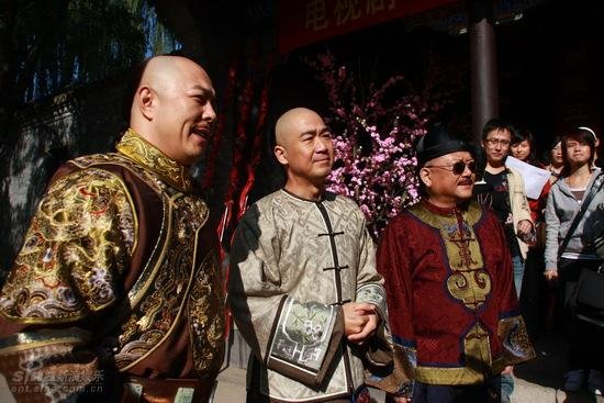 铁齿铜牙纪晓岚中和珅入狱，出家的集数