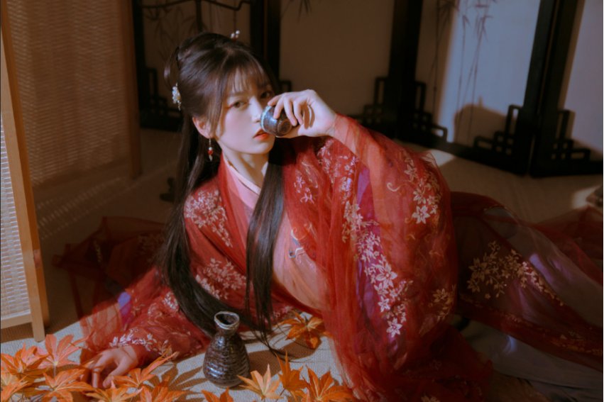 “窈窕淑女,寤寐求之”中“寤”意思是()。