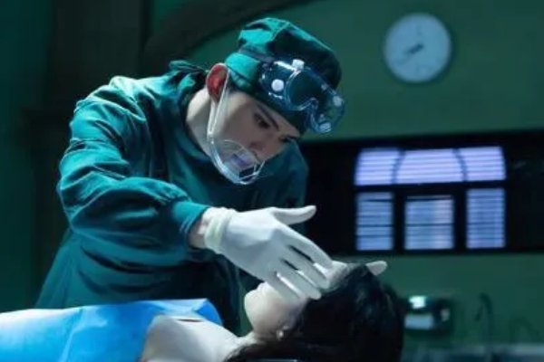 电视剧《痕迹》下架,原因是什么?