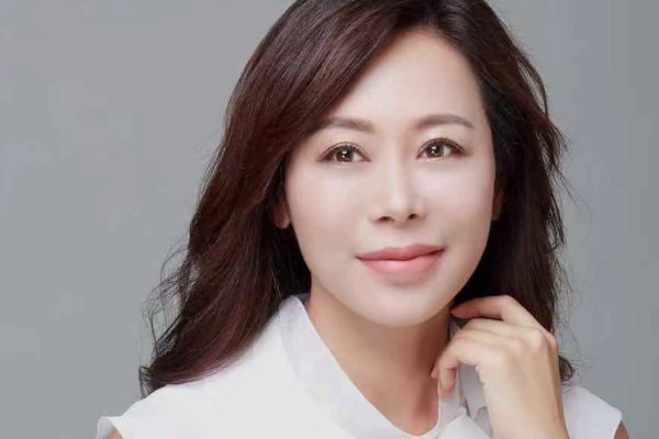 山东综艺频道(我是大明星)评委武文，田慧是夫妻吗？