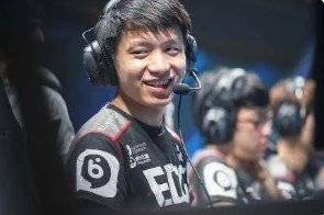 女孩子发77777是什么梗