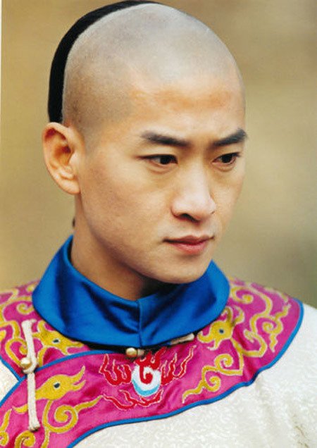 《还珠格格》里都有哪些主要角色？