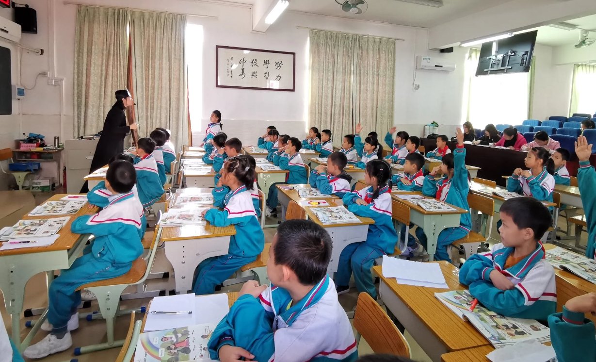 叩其两端是谈话法吗