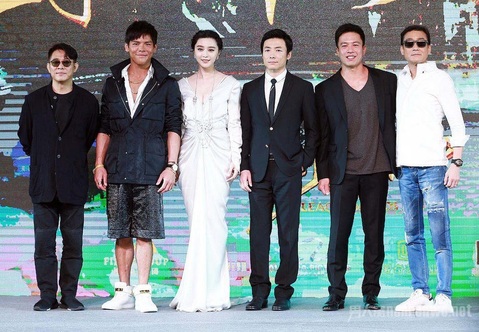 洪金宝:香港明星，只有周星驰在向华强面前活出了尊严对吗？