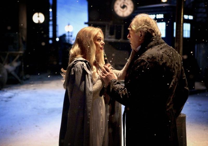 神秘博士2011圣诞特别篇的剧情简介