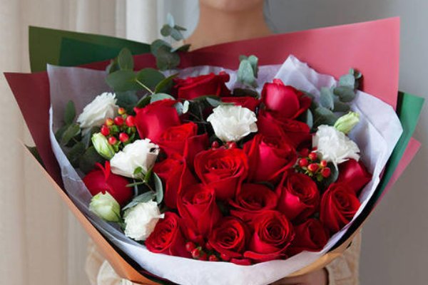 女人收到19朵红玫瑰代表什么