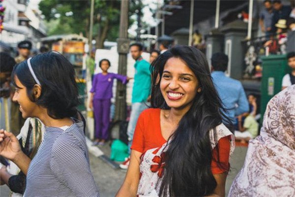 斯里兰卡华人：会被当地人挥棒拦车，当地的现状如何？