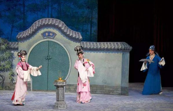 唐诗宋词元什么明清什么 一句如何补充完整？