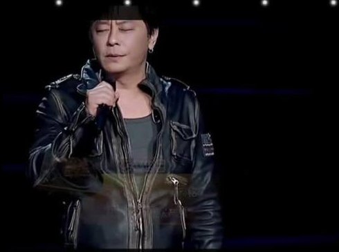 王杰的英雄泪歌词写的是什么意思