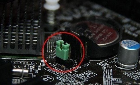 主板跳线帽是什么作用的？