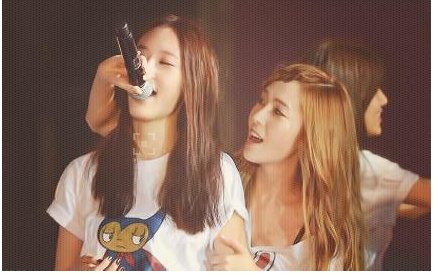 郑秀晶晕倒郑秀妍哭是怎么回事？