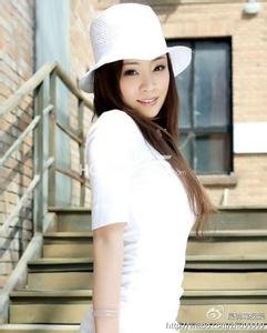 求邵路雅高清壁纸图片