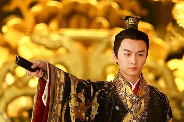 汉宣帝刘询刚出生，为何全家人都死光了呢？