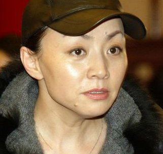 宋丹丹和倪萍原本是好朋友，最后却闹掰了，两个人产生矛盾的原因是什么？