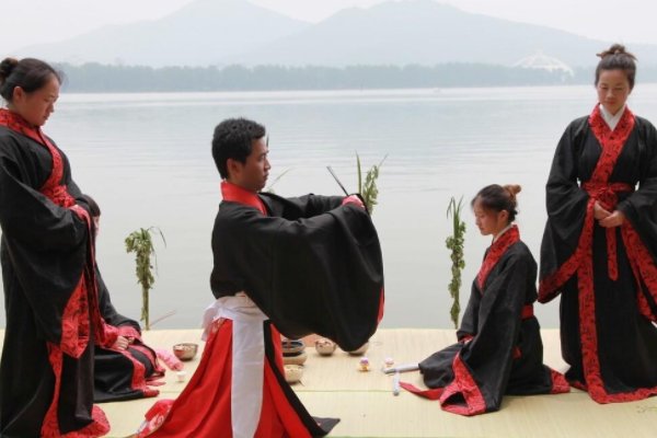 奔丧是什么意思啊