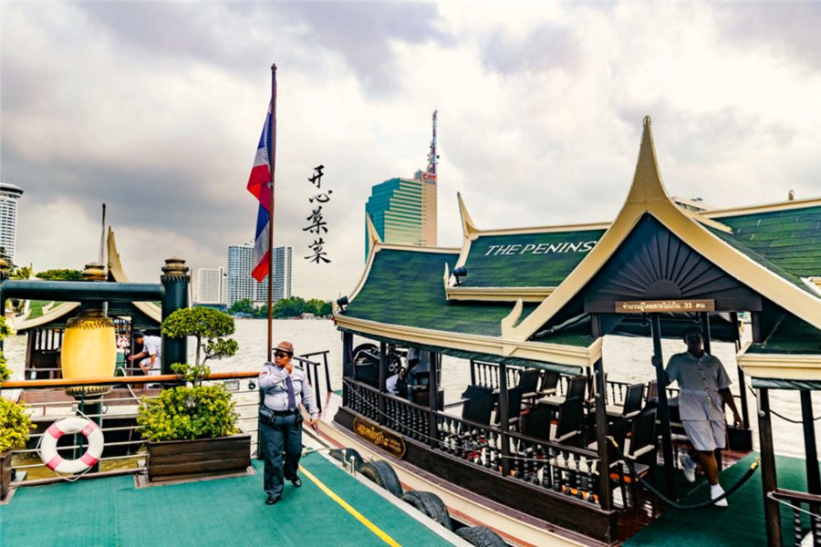 一个人住实在太奢侈了，厦门1500元一晚的五星级酒店套房到底长啥样？