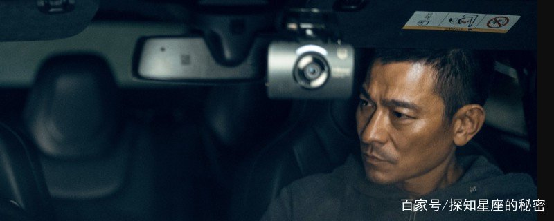 电影拆弹专家2和第一部有关系吗？