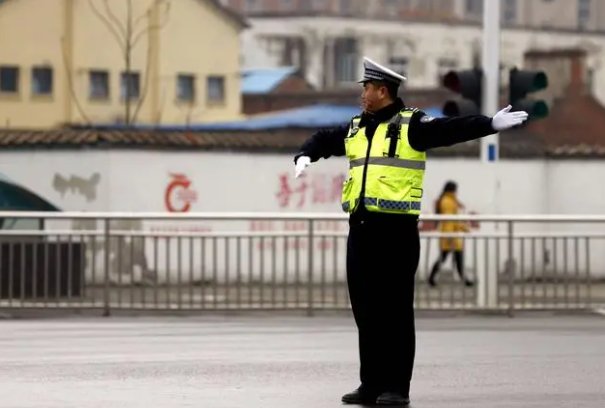 二级高级警长相当于什么级别