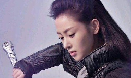 阿麦从军阿麦跟谁在一起了?