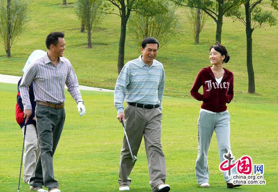 我想要一些张嘉译的照片