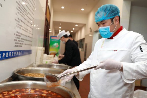 学生腹泻涉事供餐企业注册地为酒店，这是怎么回事？