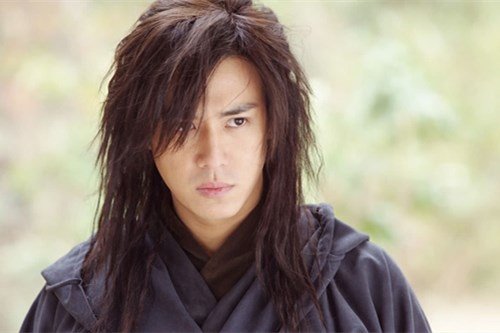 你如何看待娱乐圈过度资本化？