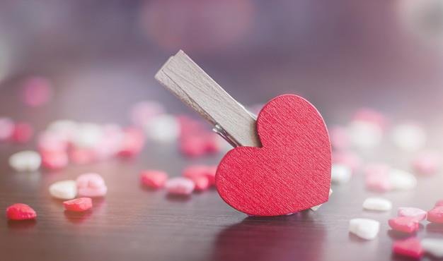 爱错人的时候，连眼泪都干涩的，怎样调整心态呢？