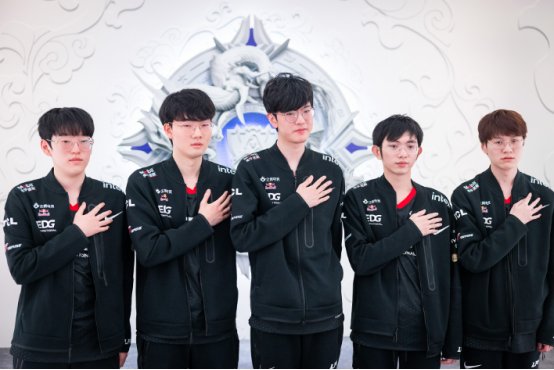 edg夺冠队员名单