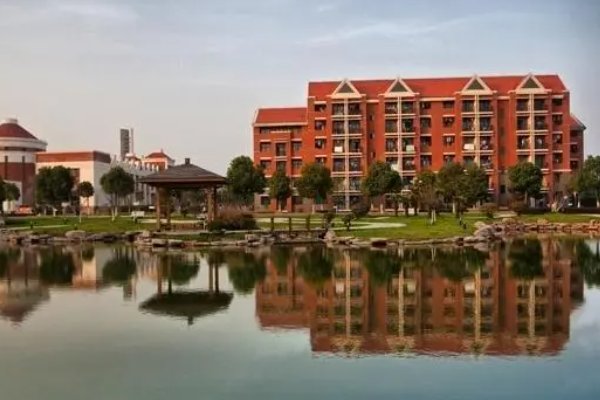 cucn是哪个大学的简称