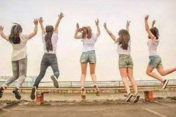 还没开学以及毕业的同学们，你们最怀念学校的哪一刻？