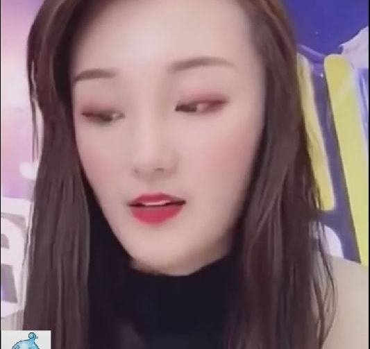 陈亚男回归直播后，曾经的榜一大哥又来打赏，网友：旧情复燃！怎么回事？