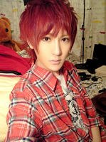 这是谁?全名.!我找hit5的照片就看到他的,以前也看到他照片,也不知道他是谁.