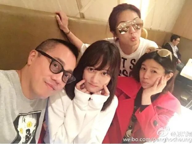 陈乔恩陈妍希合影 高颜值闺蜜团