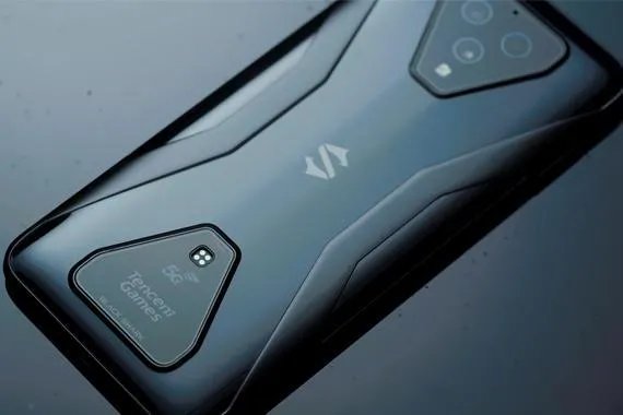 黑鲨3的发布是否会让iqoo今年上半年一蹶不振？