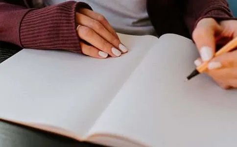 走在回家的路上作文