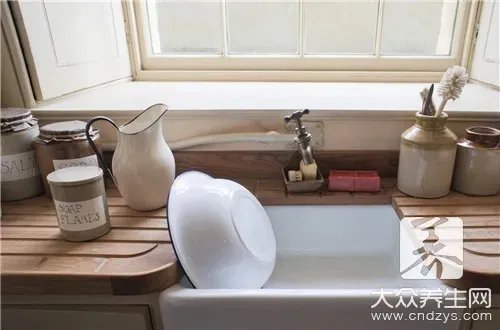 新房怎样去甲醛呢