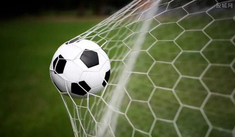 一张图看清郜林是否假摔 真相曝光竟是如此（图）