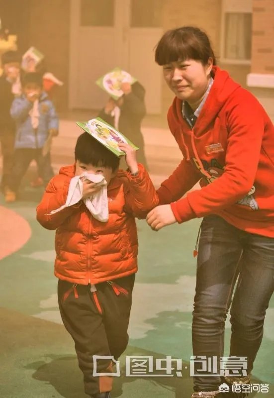 台湾幼儿园冒烟起火，孩子遇到类似危险时该如何自救？