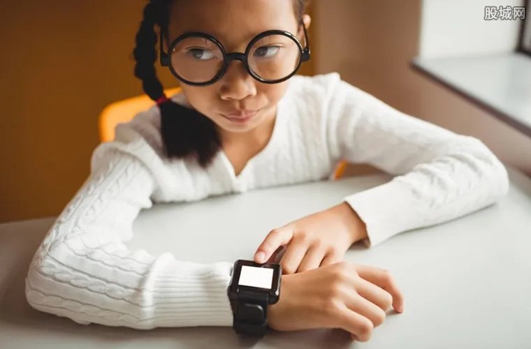 浜嬪疄瀛ゅ効绾冲叆淇濋殰 搴斿姞蹇缓绔嬪効绔ョ鍒╁埗搴�