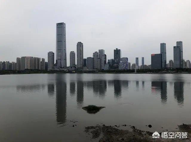 深圳的写字楼有过几个发展阶段？