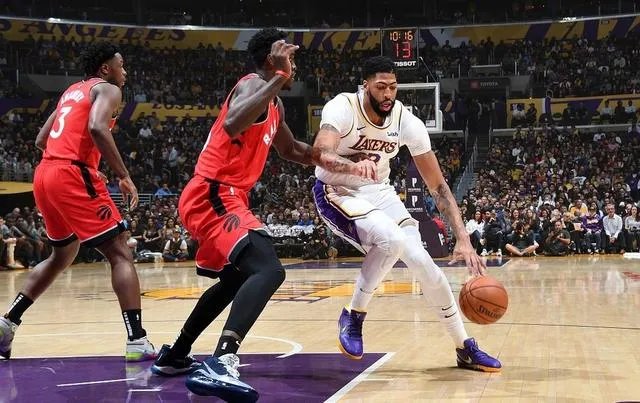 猛龙客场击败湖人,保持这几个赛季对湖人十连胜,湖人输在哪?猛龙赢在哪?