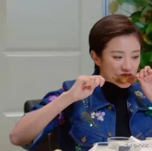 伊一为什么接替朱丹？