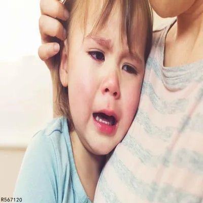 为什么宝宝睡觉不踏实易哭闹
