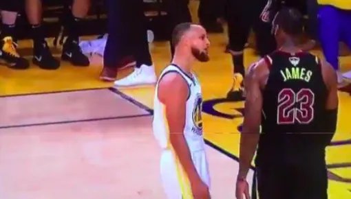詹姆斯为何与库里互喷垃圾话？