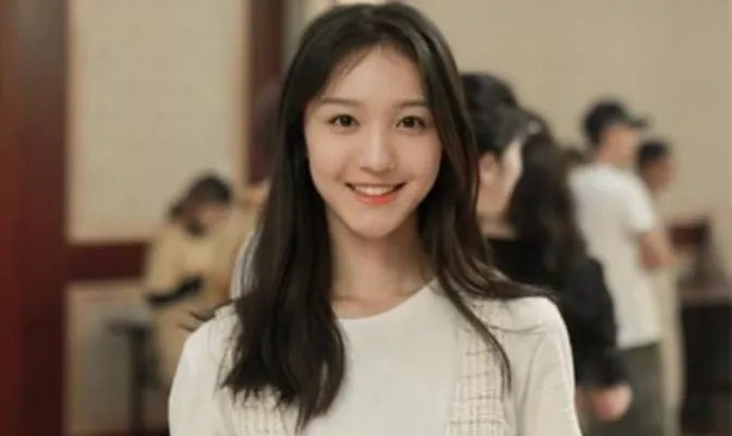 女星大闹高铁站：这位女星是谁及事发经过详情