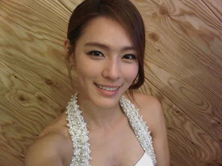 朴有天女友朴嘉熙照片曝光  被SM踢出公司曾是宝儿伴舞