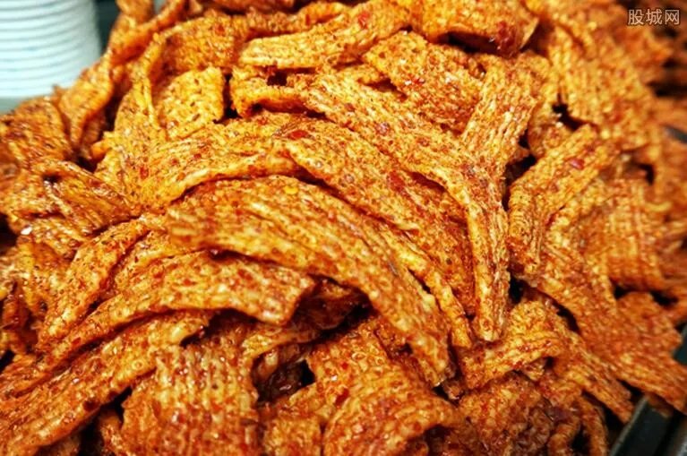 员工被罚吃死神辣条进医院 具体是怎么一回事？