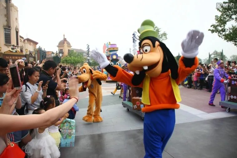 六一儿童节迪士尼人多吗 上海迪士尼门票多少钱